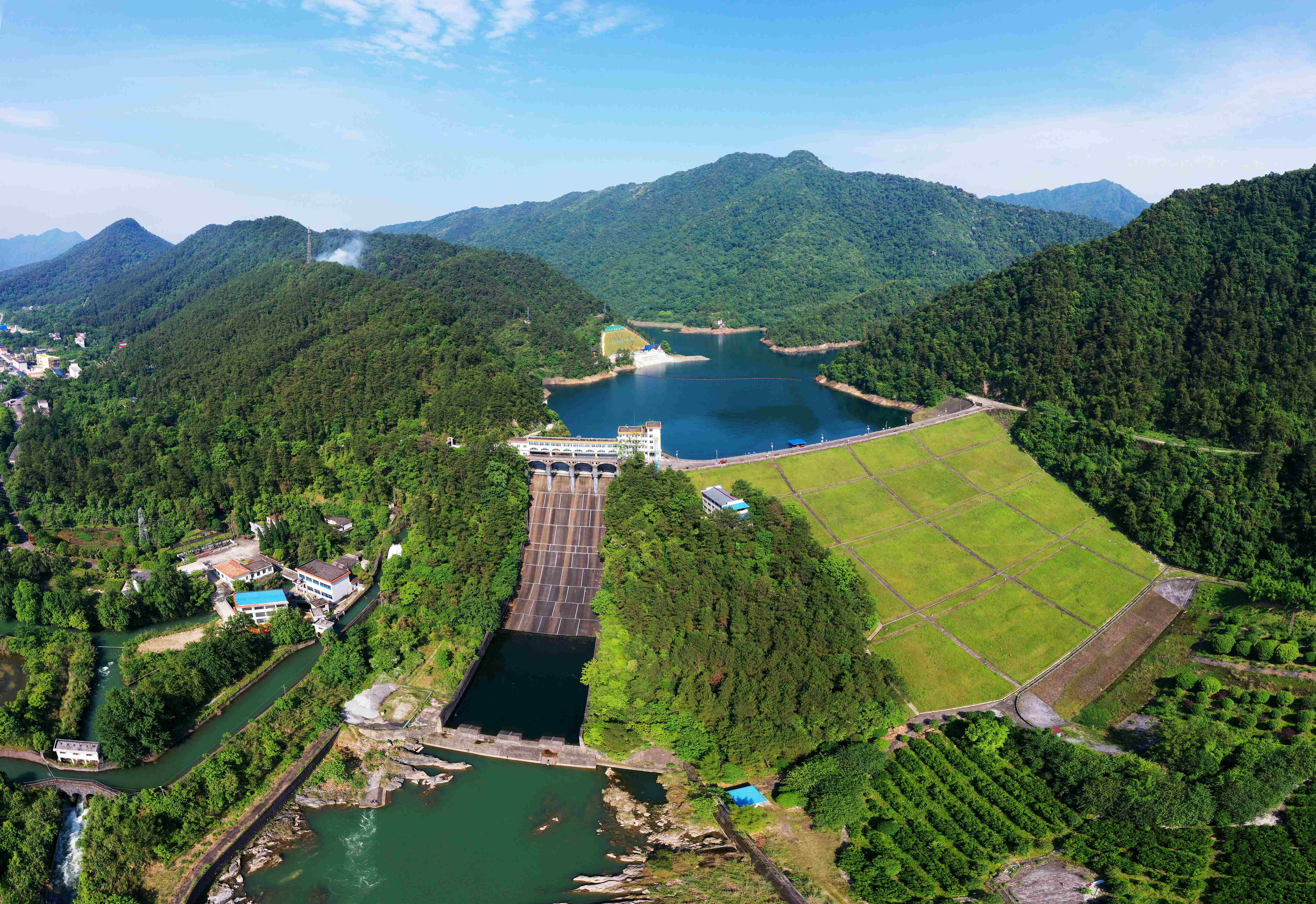 Çàʨ̶ˮÀû·¢µçÕ¾.jpg Çàʨ̶ˮÀû·¢µçÕ¾.jpg